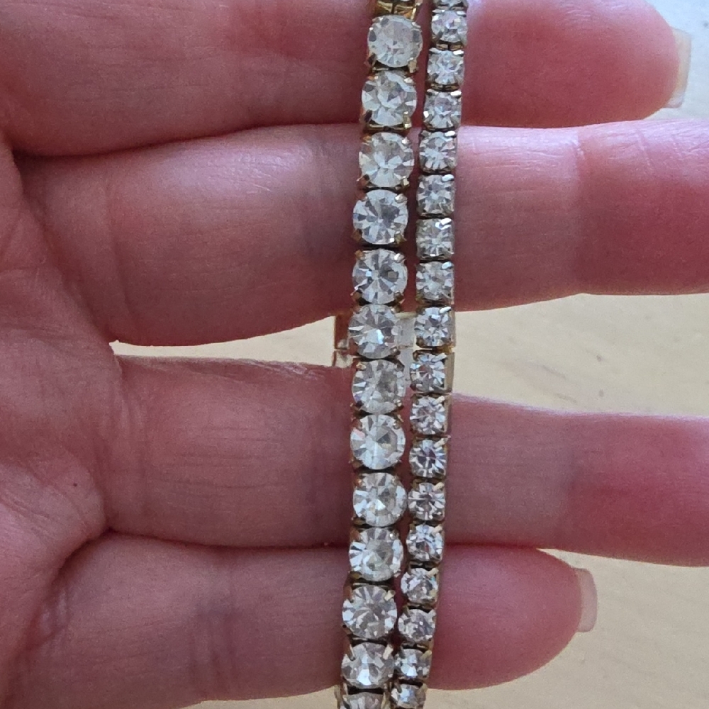 Two Silver Women's Bracelets Stretch Feminine Style